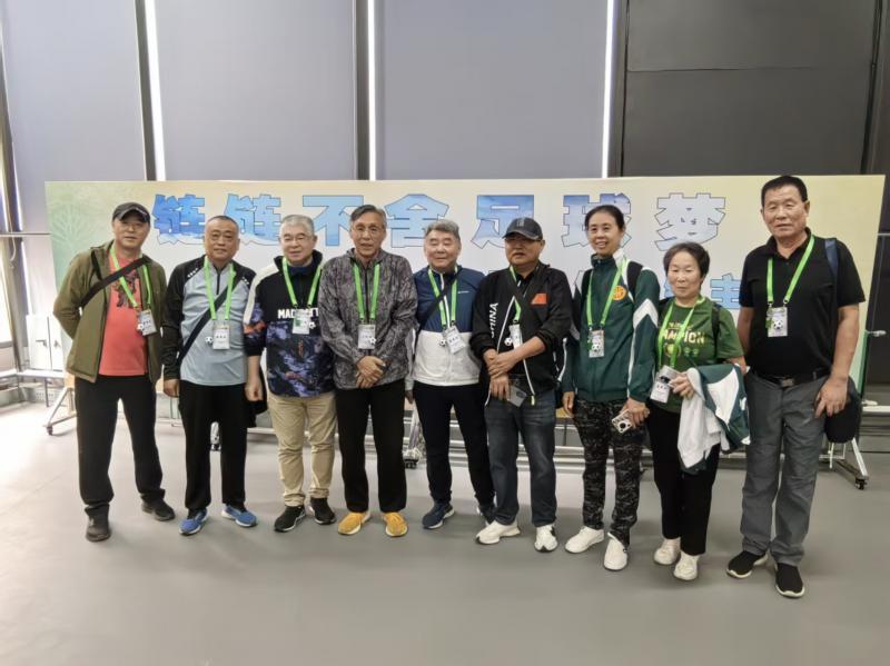 展现足球运, 球星的个性, 博物馆馆长